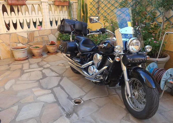 Al Pez Exclusive Couette-café 3*