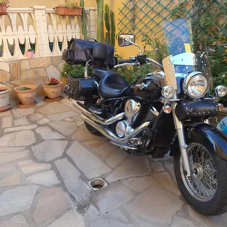 Al Pez Exclusive Bed & Breakfast 3*