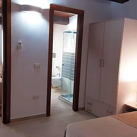 Al Pez Exclusive 住宿加早餐酒店 奧爾比亞
