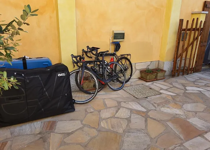 Al Pez Exclusive فندق مبيت وإفطار أولبيا